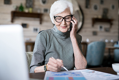 Senior businesswoman speaking on the phone